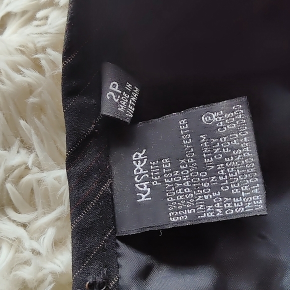 Ladies Top and Skirt Set - Picture 7 of 8